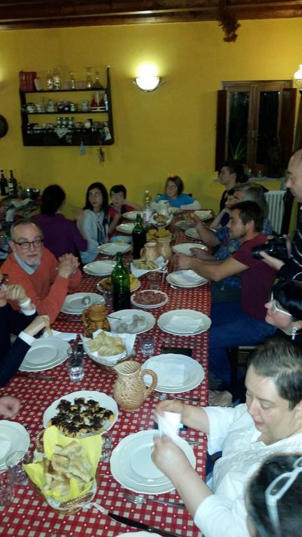 Azienda Agrituristica Risveglio Naturale 瓦雷塞利古雷 外观 照片