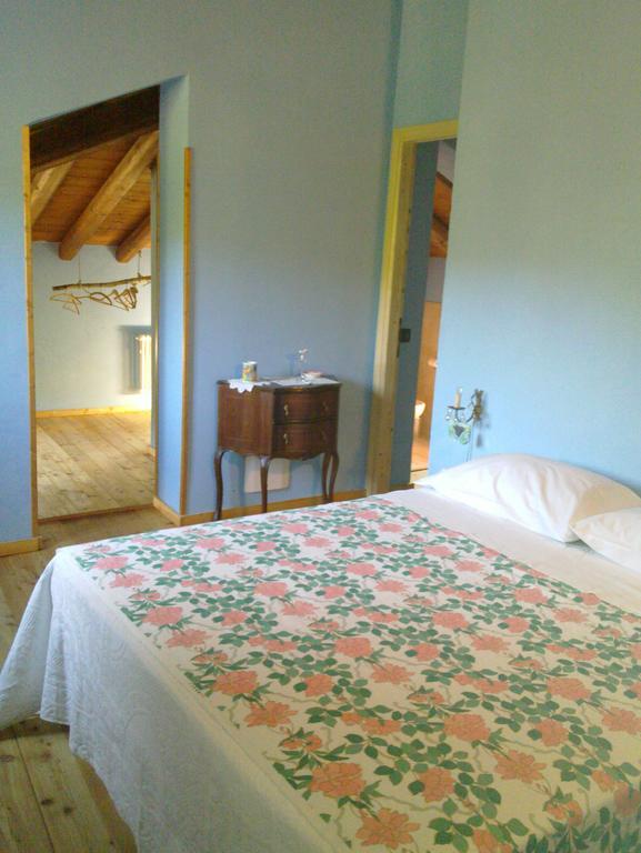 Azienda Agrituristica Risveglio Naturale 瓦雷塞利古雷 客房 照片