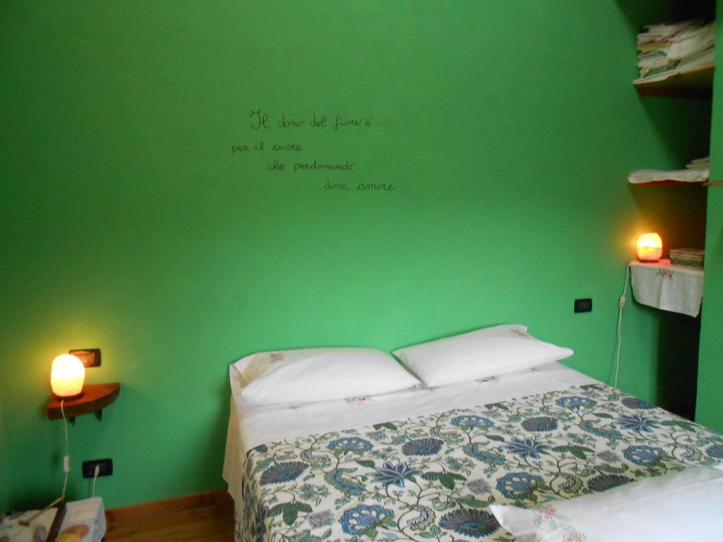 Azienda Agrituristica Risveglio Naturale 瓦雷塞利古雷 客房 照片