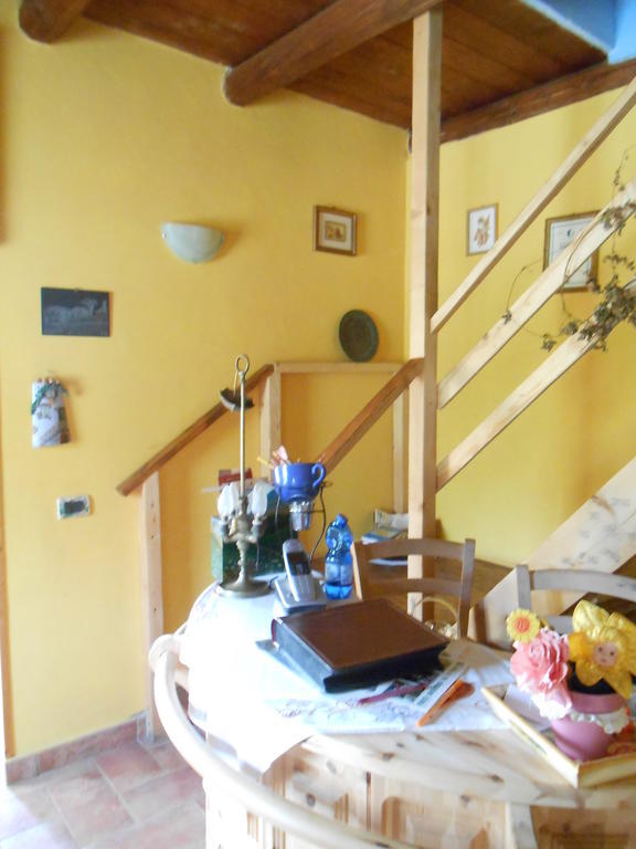 Azienda Agrituristica Risveglio Naturale 瓦雷塞利古雷 外观 照片