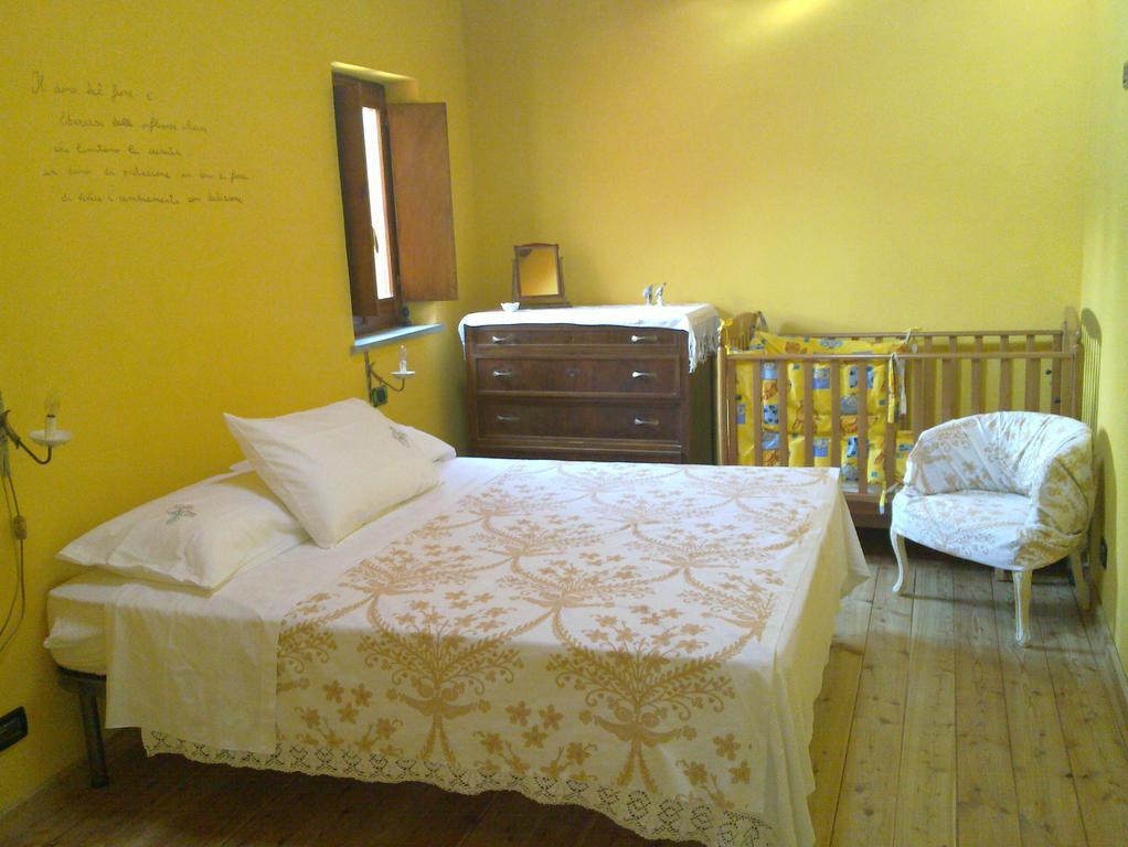 Azienda Agrituristica Risveglio Naturale 瓦雷塞利古雷 客房 照片