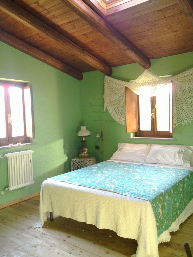 Azienda Agrituristica Risveglio Naturale 瓦雷塞利古雷 外观 照片